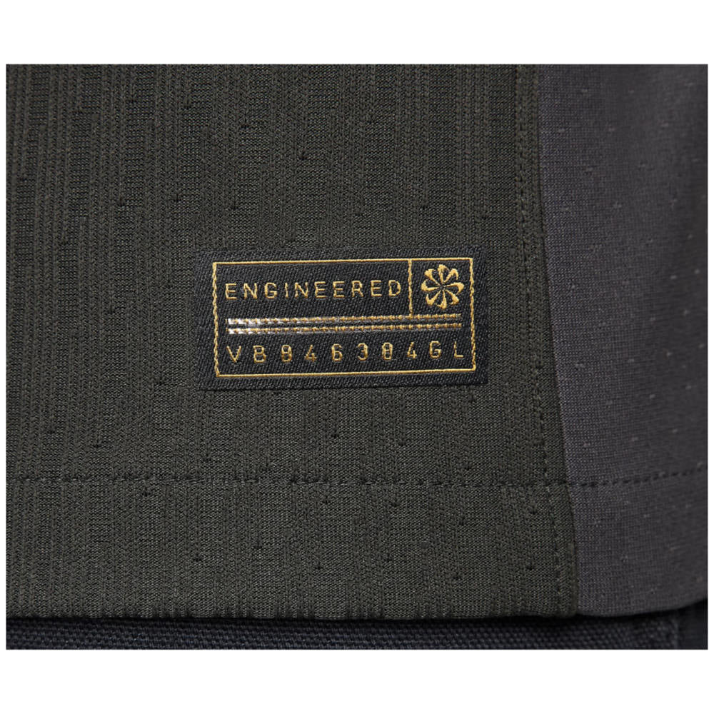 2024/25 Liverpool player Away Shirt